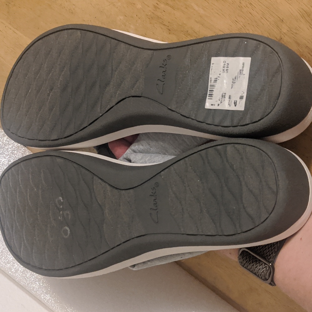 Clarks Cloudstepper Cushion Soft Flip Flop Sandal… - image 8